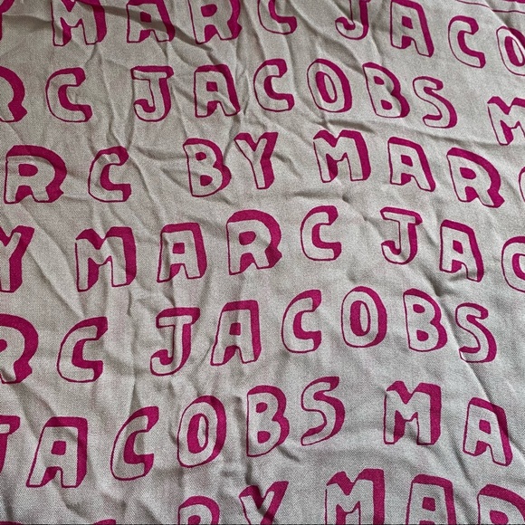 Marc by Marc Jacobs All Over Print Name Scarf One Size - Picture 4 of 8